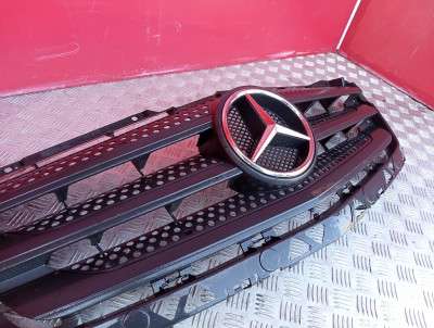 Решітка радіатора Mercedes-Benz Sprinter W 906 (2014-2018) рестайл