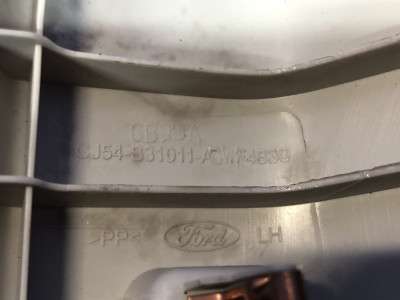Обшивка стойки салона Ford Escape 3 FL ( 2012 - 2019 )