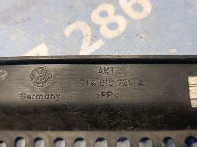 Жабо (пластик зливовий) Volkswagen Touareg (2007-2010) рестайл