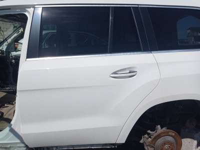 Дверь задняя левая Mercedes GL X166