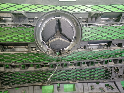 Решітка радіатора Mercedes GL X166