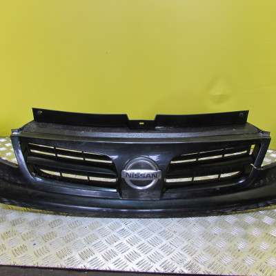 Накладка бампера переднього центральна Renault Trafic II, Opel Vivaro II, Nissan Primastar II (2006-2014) рестайл
