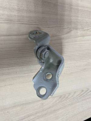Петля Ford Escape 2017-2019