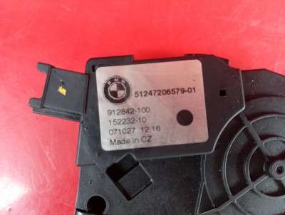 Замок кришки (двері) багажника BMW X5 E70 (2007-2010) дорестайл