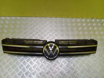 Решітка радіатора Volkswagen Touareg NF (2010-2014)