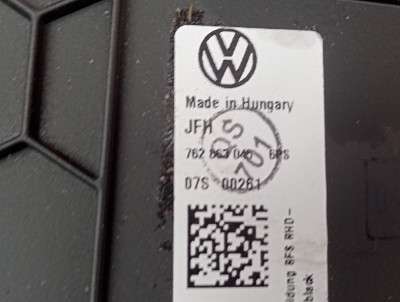 Облицювання центральної консолі збоку права Volkswagen Touareg CR (2018-2024) - 2