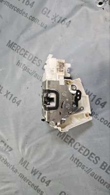 Замок двери задней левой Mercedes ML W164 (2005-2011)