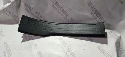 Накладка порога (внутрішня) Mercedes ML W164 (2005-2011)