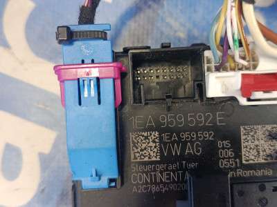 Блок керування дверима ID 4