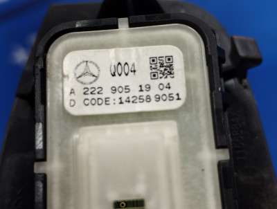 Кнопка стеклоподъемника Mercedes-Benz S 560