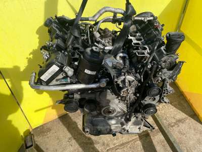 Двигун  CVVA 3.0 TDI Volkswagen Touareg FL (2015-2018)