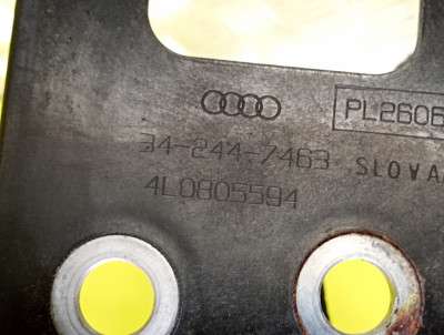 Панель передня (телевізор) Audi Q7 (2010-2015)