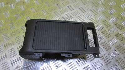 Шторка подстаканника BMW X5 E53 (2003-2006) рестайл