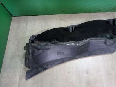 Накладка під лобове скло Ford Explorer (2011-2019)
