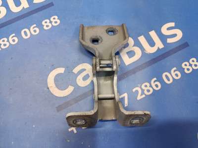 Петля двери передней RENAULT MASTER III