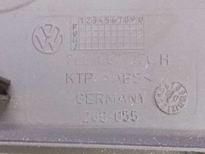 Декоративна накладка на торпедо Volkswagen Touareg (2007-2010) рестайл