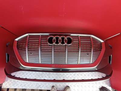 Бампер передній Audi E-TRON