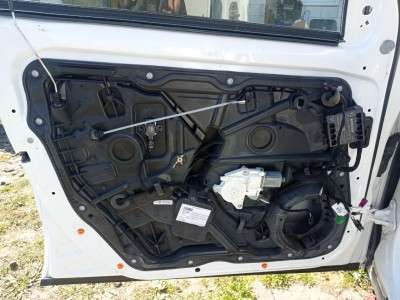 Дверь передняя левая Mercedes GL X166