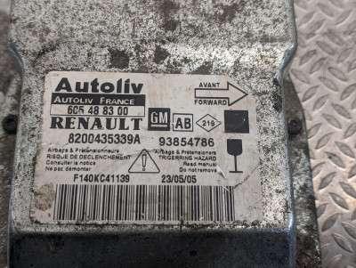 Блок керування подушками безпеки Renault Trafic II, Opel Vivaro II, Nissan Primastar II (2001-2006) дорестайл
