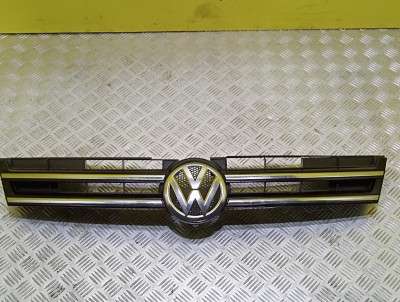Решетка радиатора Volkswagen Touareg NF (2010-2014)