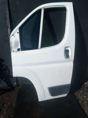 Двері передні ліві Boxer/Jumper/Ducato