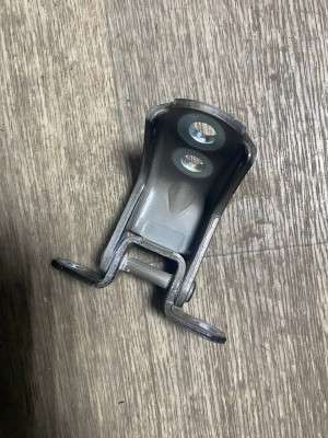 Петля Nissan Rogue 2014-2020