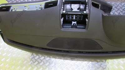 Торпедо (панель передняя) Volkswagen Touareg NF (2010-2014)