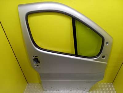 Двері передні праві Renault Trafic II, Opel Vivaro II, Nissan Primastar II (2006-2014) рестайл