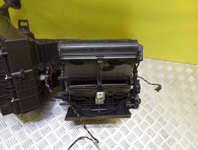 Опалювач у зборі (пічка) Volkswagen Touareg NF (2010-2014)