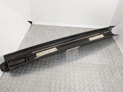 Шторка бічних дверей сонцезахисна BMW X5 E53 (2003-2006) рестайл