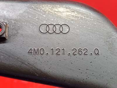 Кронштейн (кріплення) радіатора Audi Q7 4M(2015-2020)