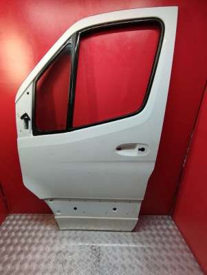 Дверь передняя левая Mercedes-Benz Sprinter W907 (2014-2024)