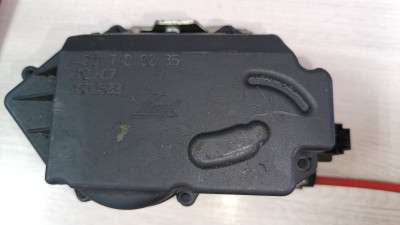 Замок крышки (двери) багажника Mercedes ML W164 (2005-2011)