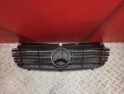 Решетка радиатора Mercedes-Benz Vito W 639 (2003-2010) дорестайл