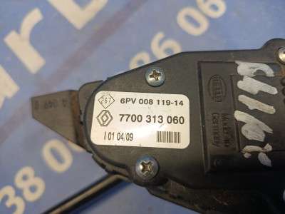 Педаль газу Renault Trafic II, Opel Vivaro II, Nissan Primastar II (2006-2014) рестайл