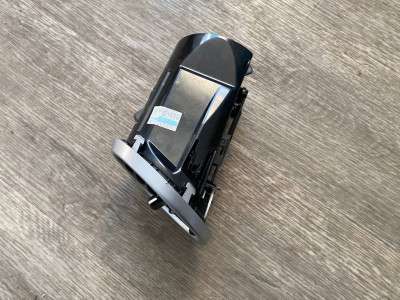 Дефлектор обдува салона центральный Mercedes GL X164