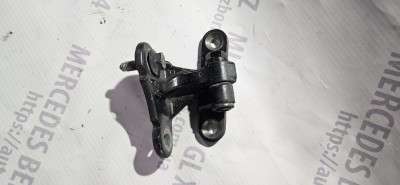 Петля двері права (низ/верх, зад/перед) Mercedes ML W164 (2005-2011)