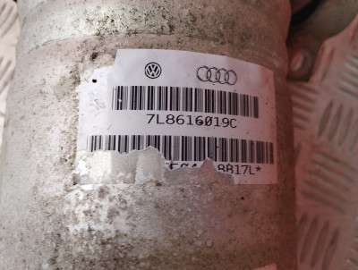 Стійка амортизатора заднього лівого Audi Q7 (2006-2009)
