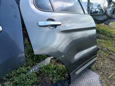 Двері задні праві Ford Explorer (2011-2019)