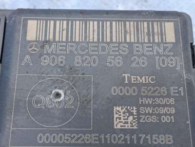Блок керування дверима Mercedes-Benz Sprinter W 906 (2006-2014) дорестайл