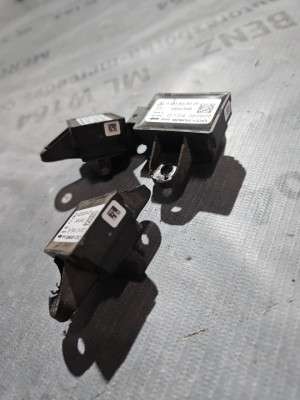 Датчик удару боковий Mercedes ML W164 (2005-2011)