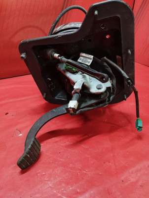 Педальний вузол Renault Trafic II, Opel Vivaro II, Nissan Primastar II (2006-2014) рестайл