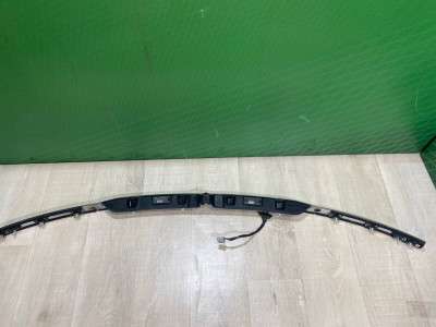 Накладка декоративна (молдинг) кришки (двері) багажника Ford Explorer (2011-2019)