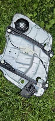 Стеклоподъемник электрический двери передней левой Mercedes ML W164 (2005-2011)
