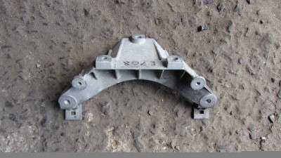 Кронштейн (опора) передньої балки BMW X5 E70 (2010-2013) рестайл