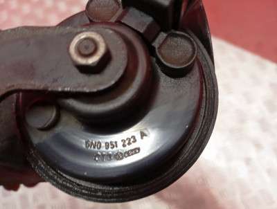 Гудок (сигнал клаксон) Volkswagen Touareg (2007-2010) рестайл