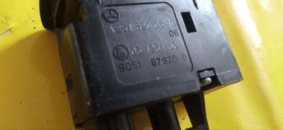 Кнопка склопідйомника Mercedes ML W164 (2005-2011)