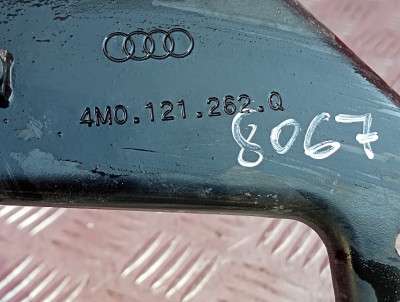 Кронштейн (кріплення) радіатора Audi Q7 4M(2015-2020)