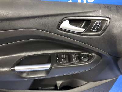 Обшивка (карта) двері передньої лівої Ford Escape 3 FL ( 2012 - 2019 )