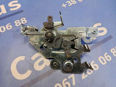 Замок дверей зсувної правої Renault Trafic II, Opel Vivaro II, Nissan Primastar II (2006-2014) рестайл